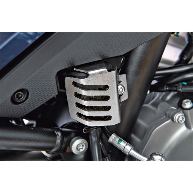 BRAKE RESERVOIR GUARD REAR