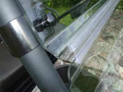 MULE 4010 FLIP UP WINDSHIELD (HARD COATED ON BOTH SIDES)
