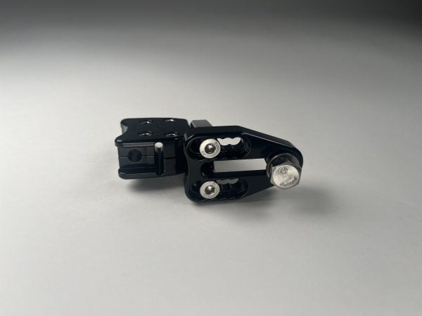 LARGE BASE ADJUSTABLE LIGHT MOUNT
