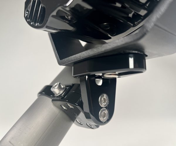 LARGE BASE ADJUSTABLE LIGHT MOUNT
