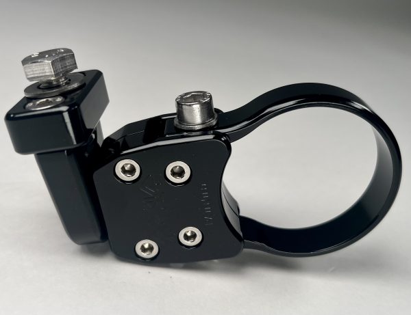 SMALL BASE ADJUSABLE LIGHT MOUNT