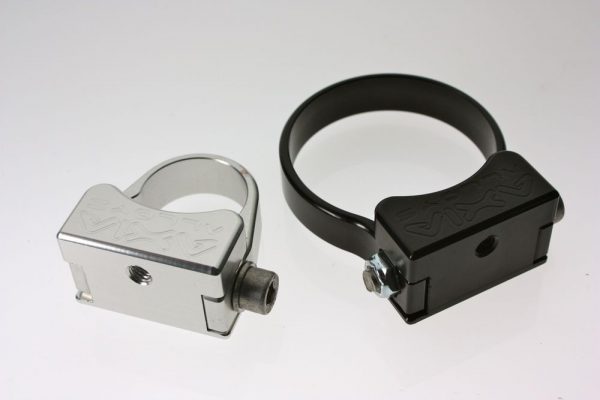 UNIVERSAL MOUNTING BRACKET - SINGLE 6 MM FEMALE THREAD
